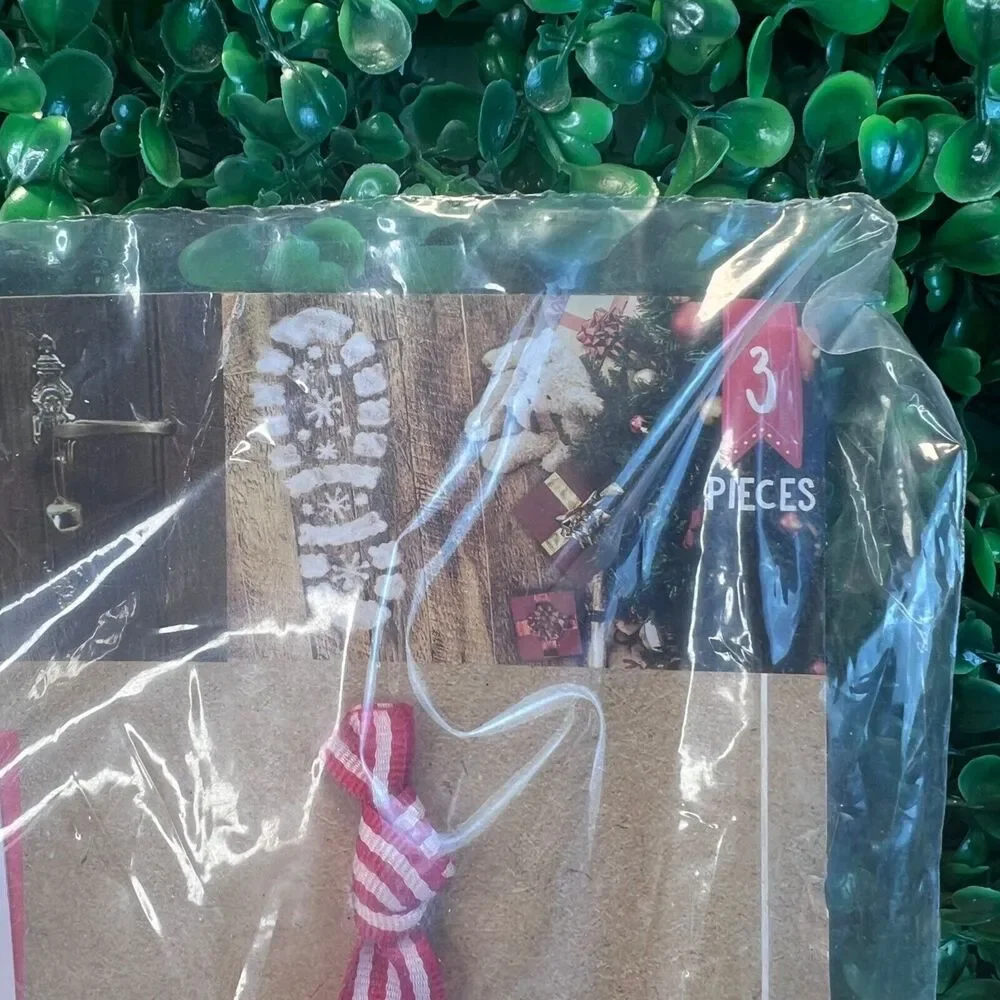 New Target Bullseye Christmas Santa Sighting Kit Boot Stencil Glitter Bell NWT